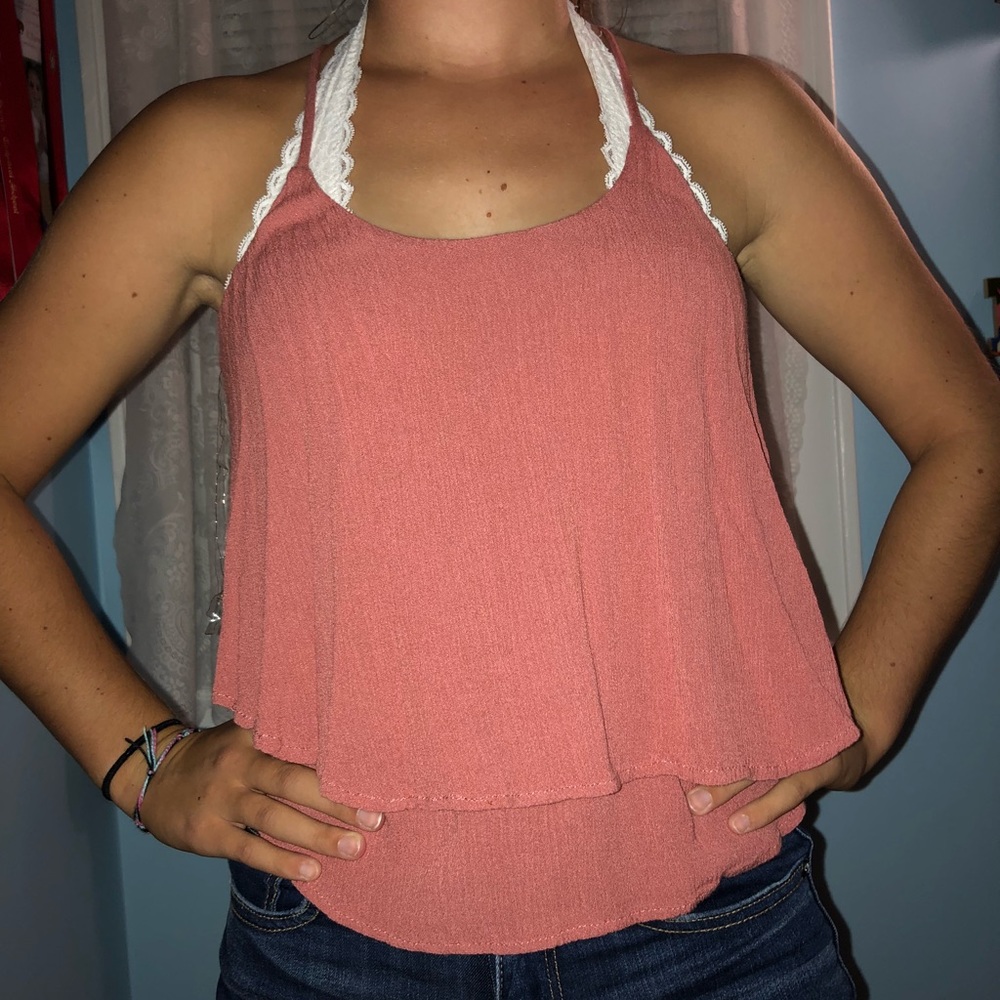 pink tank top